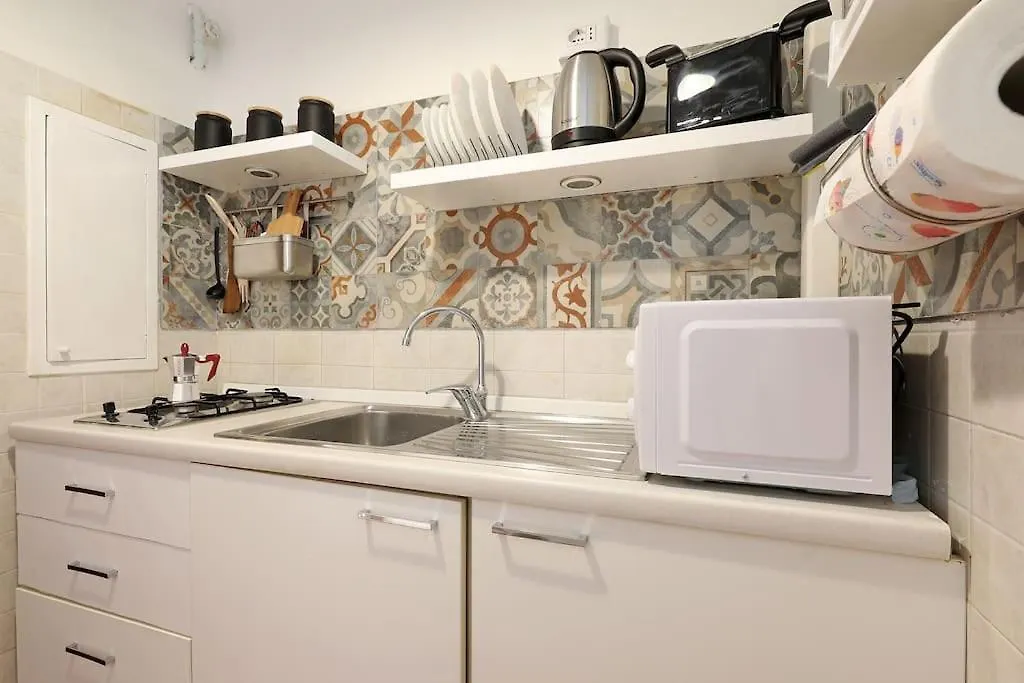 Blu Flamingo Trilussa Apartment Rome