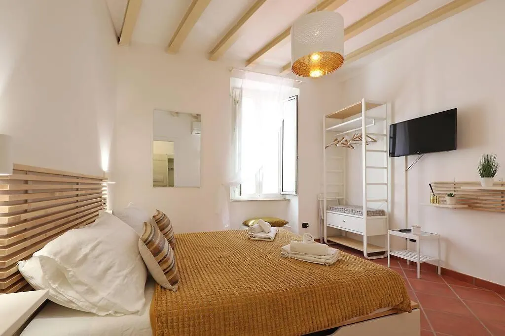 Blu Flamingo Trilussa Apartment Rome